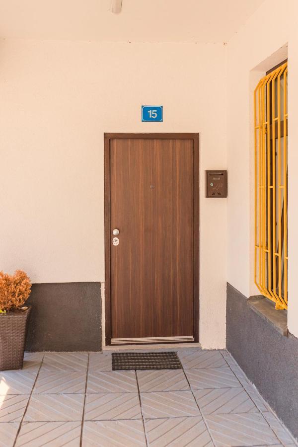 Downtown Apartment ทราฟนิค ภายนอก รูปภาพ