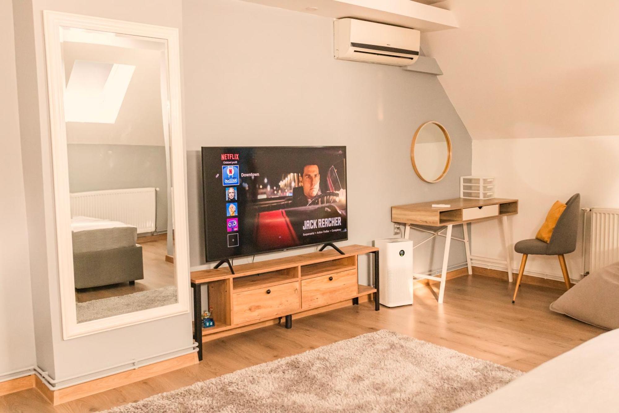 Downtown Apartment ทราฟนิค ภายนอก รูปภาพ